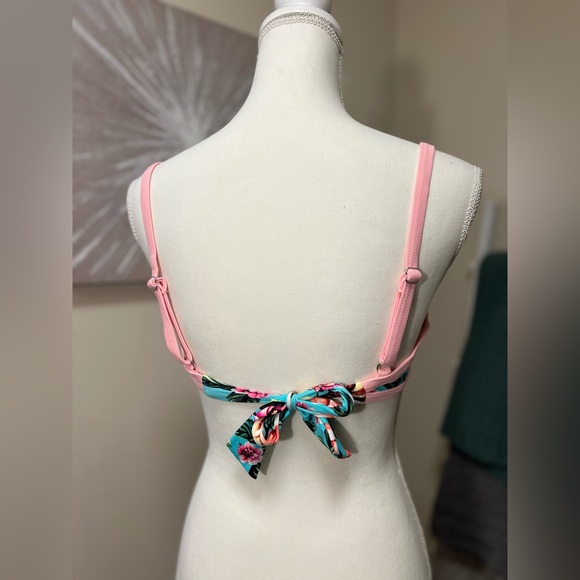 Multi-Pattern Floral Colorful Bikini Top - Picture 3 of 5